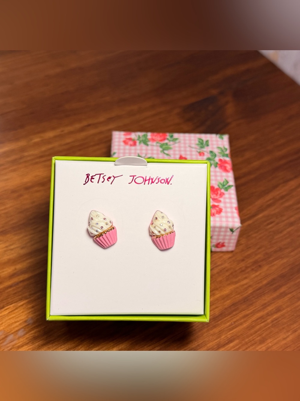 NWT Betsey Johnson Rhinestone Sprinkles Pink Cupcake Stud Earrings